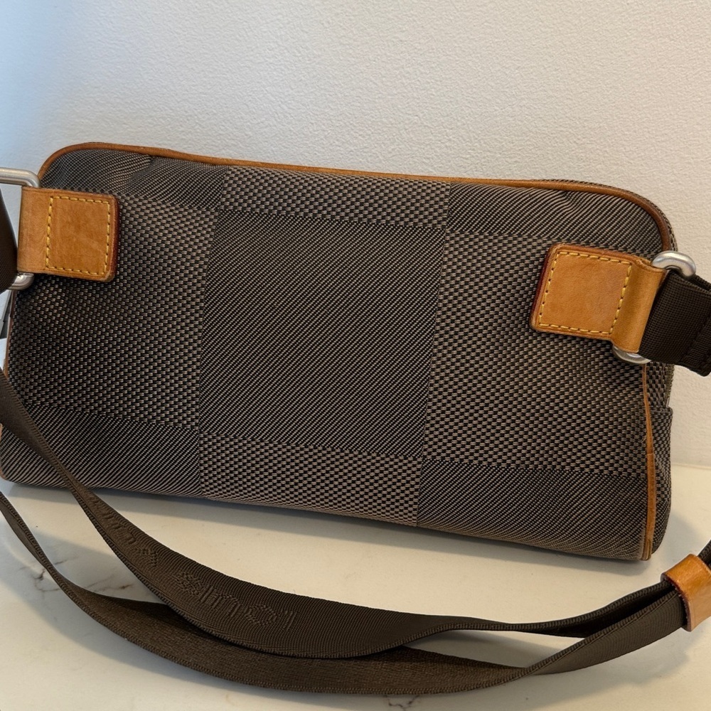 Louis Vuitton Acrobatic Belt Bag - Picture 2 of 9